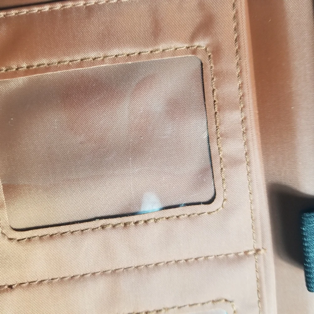 NWT KOHL'S BROWN WALLET